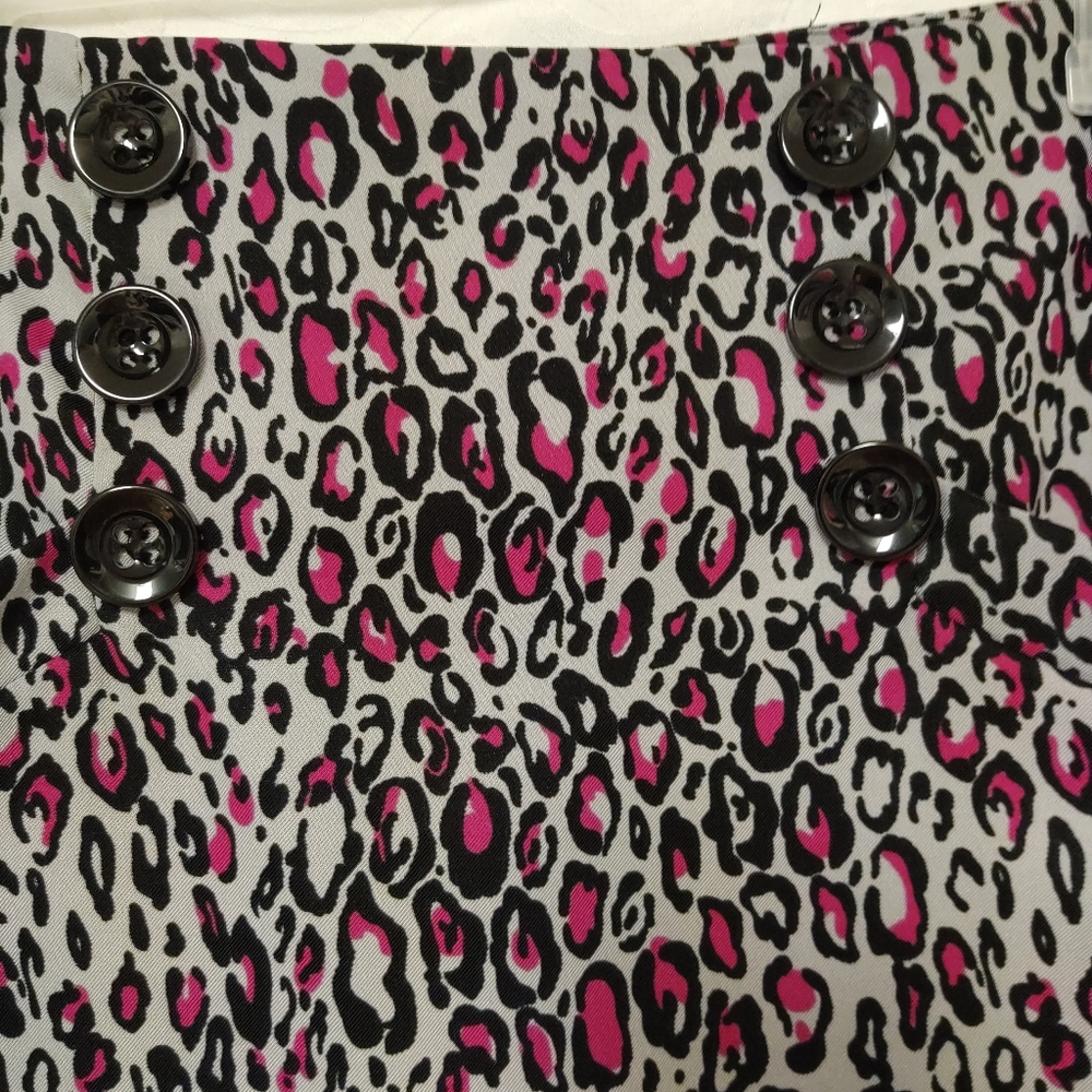 Grass collection stretch skirt. Size 7